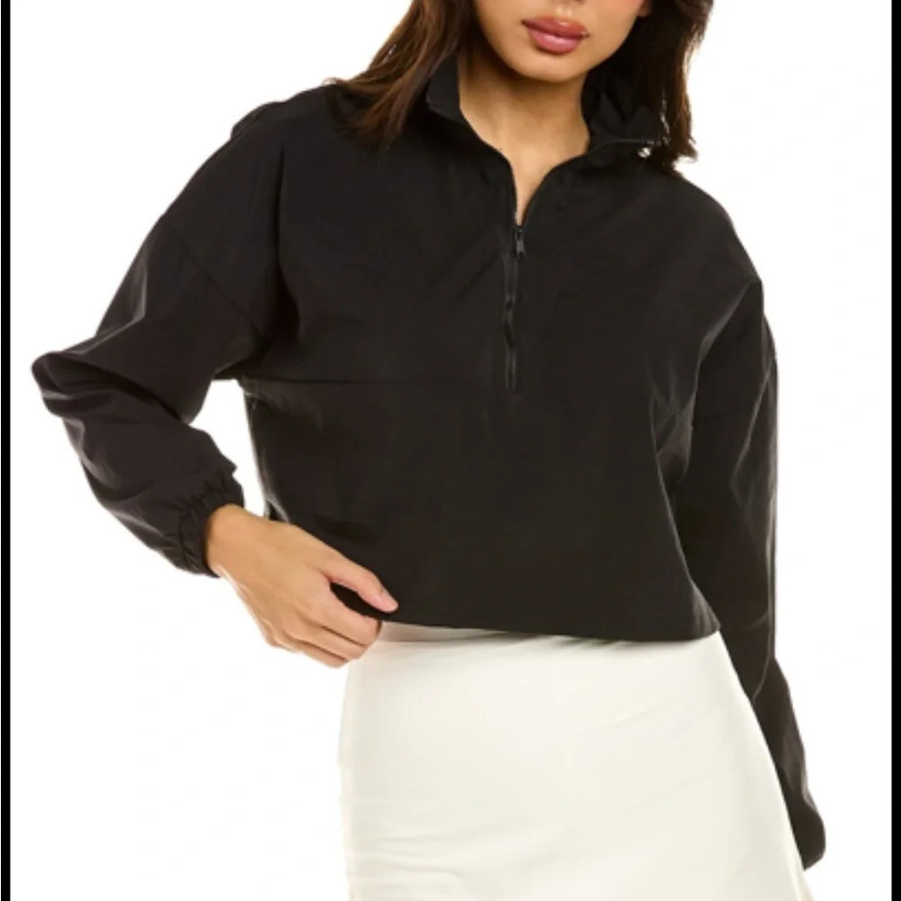 WeWoreWhat - Black Athletic Quarter zip Cropped hoodie - Small